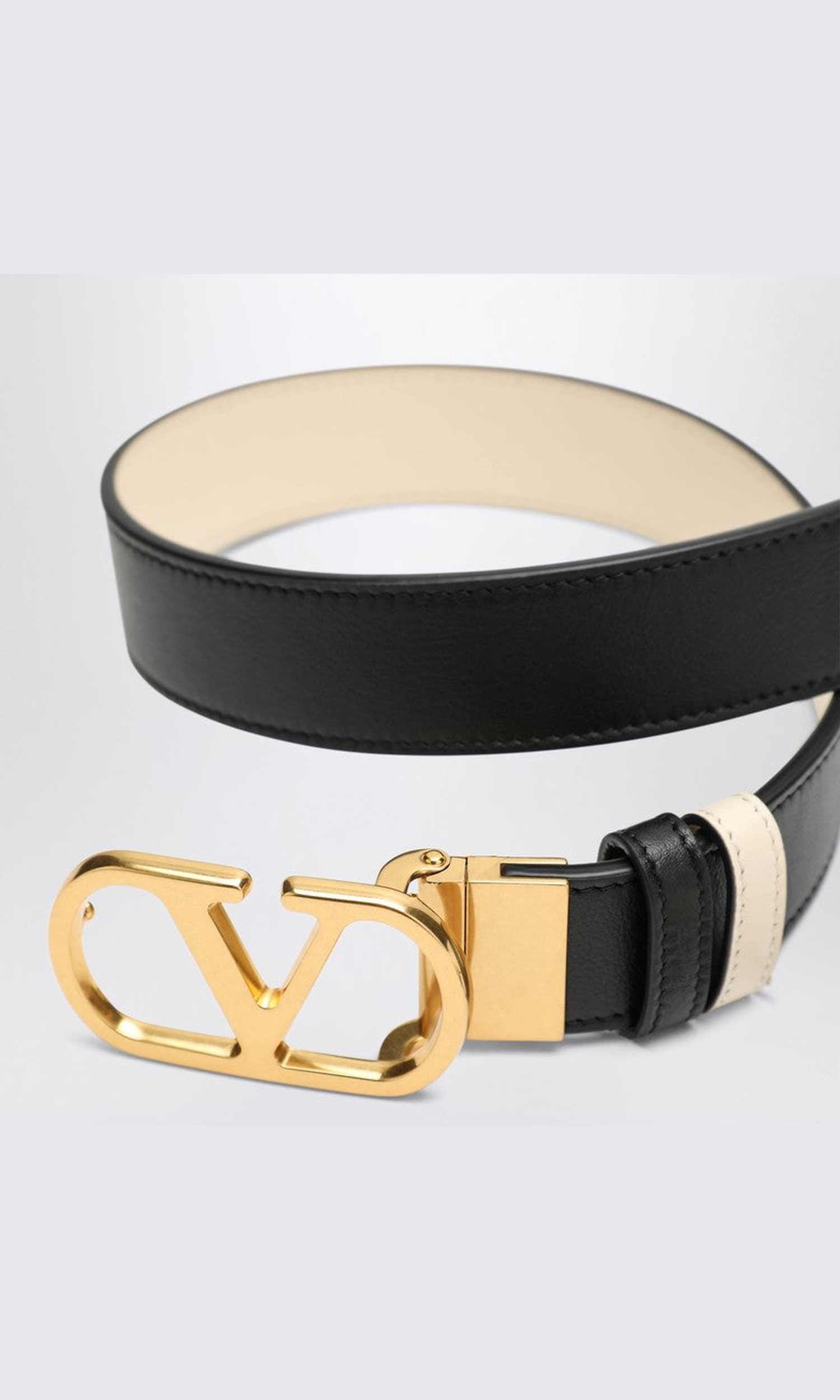 Valentino White Garavani Reversible Vlogo Signature Belt in Black/butter Glam Steals