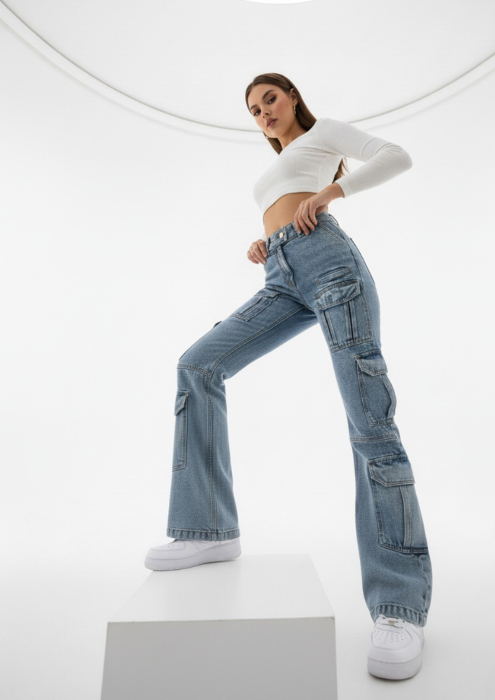 Denim Reimagined: How Modern Trends Elevate Everyday Jeans