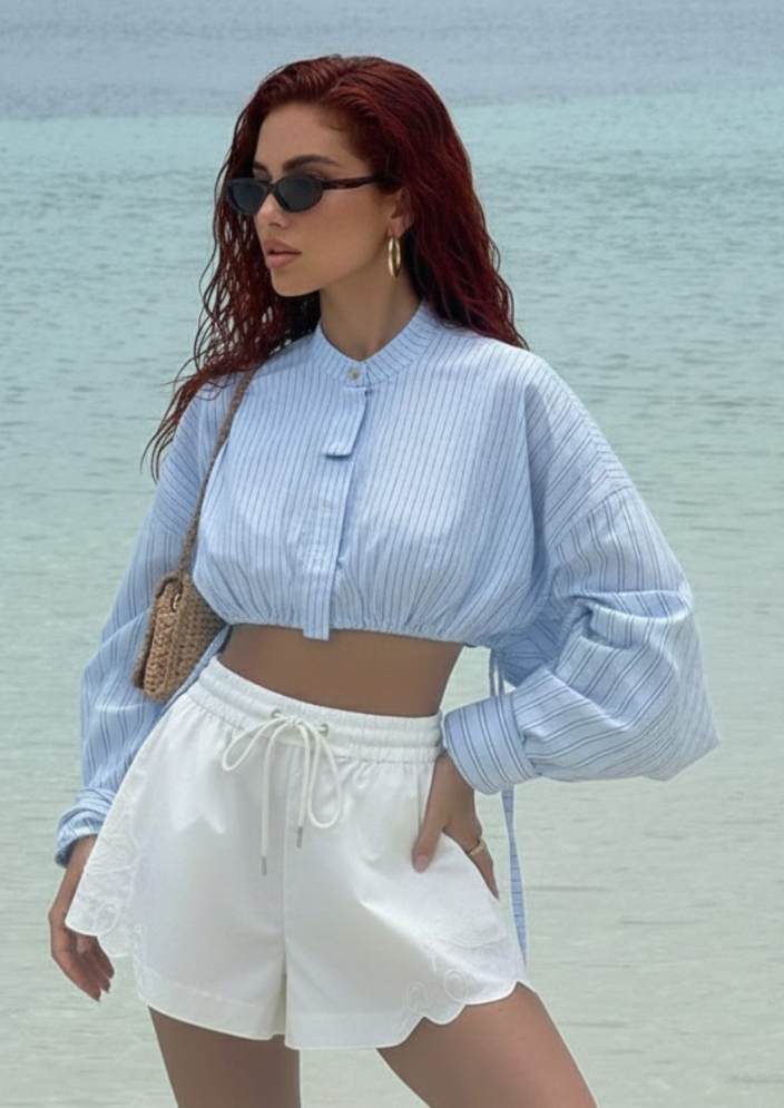 Textures of the Tide: Linen, Crochet & Fluid Silhouettes in Coastal Fashion