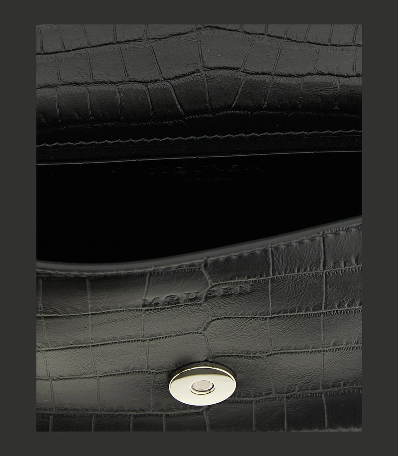 Alexander McQueen Shoulder Bag in black, Calfskin Leather — view 4
