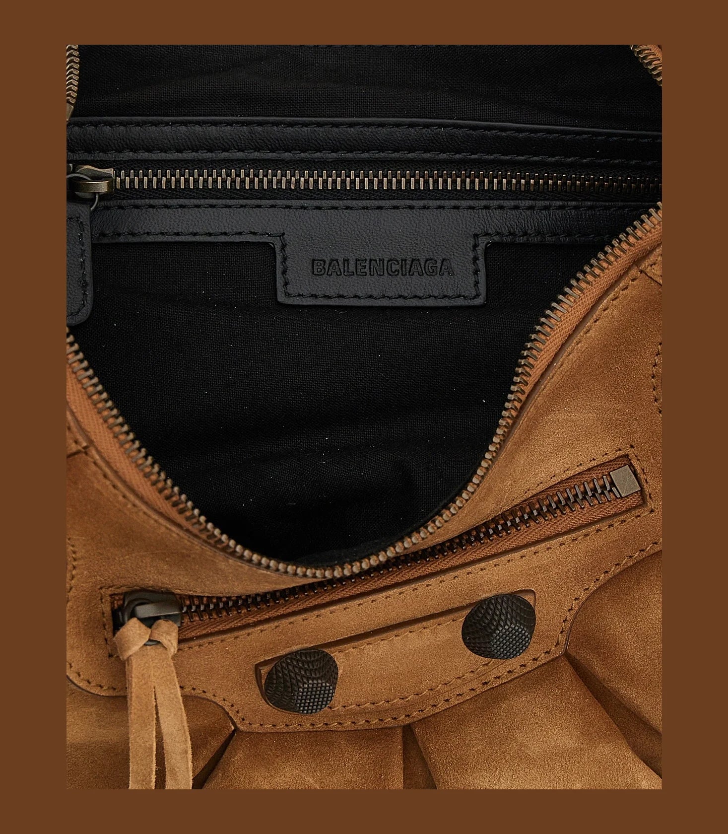 Balenciaga Shoulder Bag in brown, Calfskin Leather — view 4