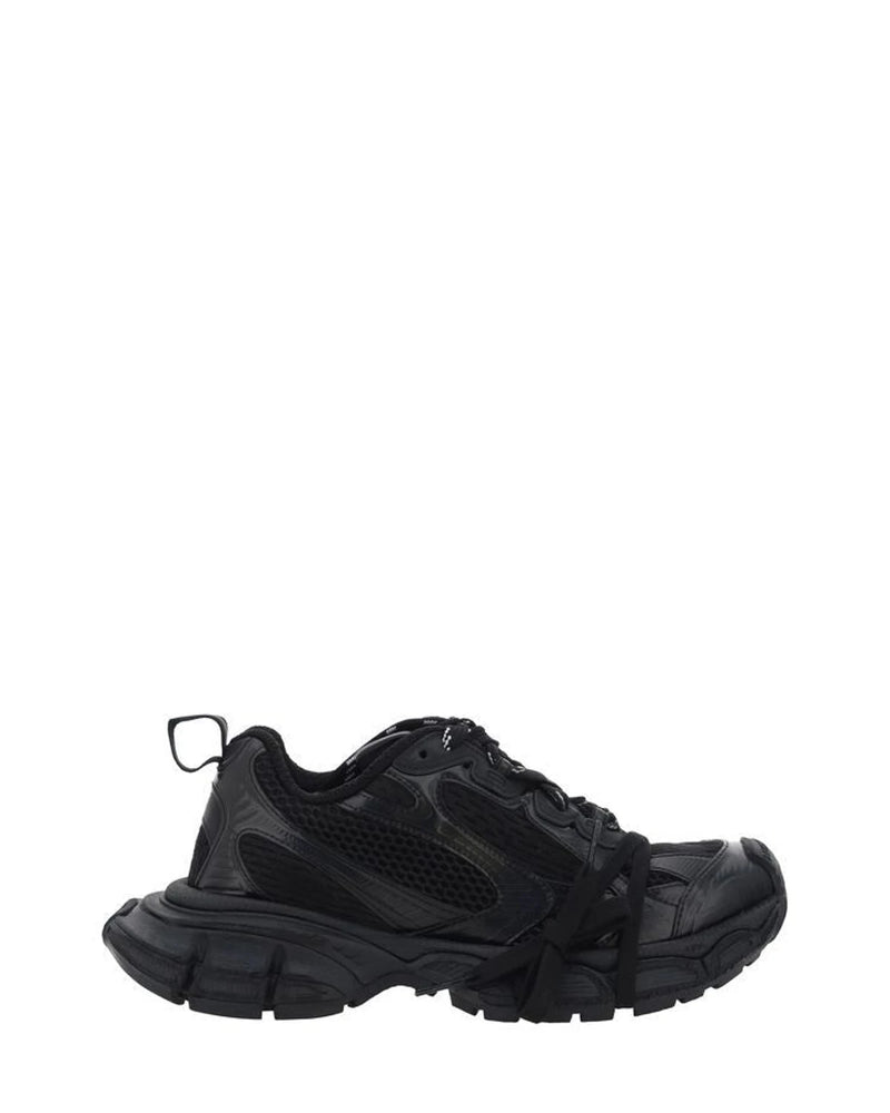 Balenciaga Sneakers in black