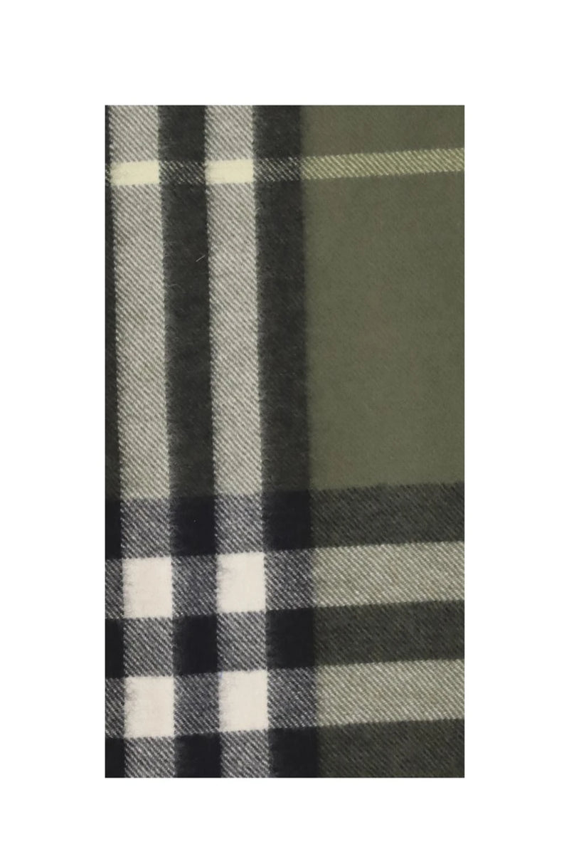 Burberry Scarves & Shawl in green, Kashmir — view 3