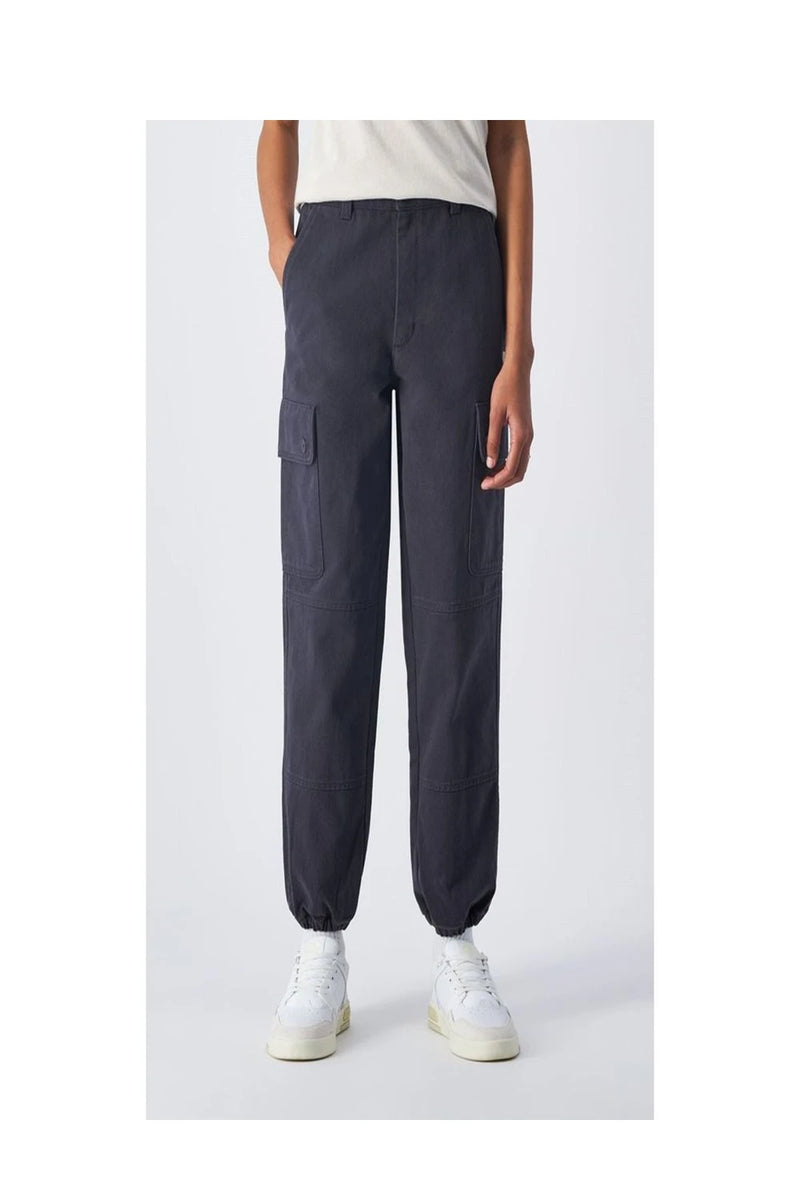 Champion Cargo Pant in navy, Cotton