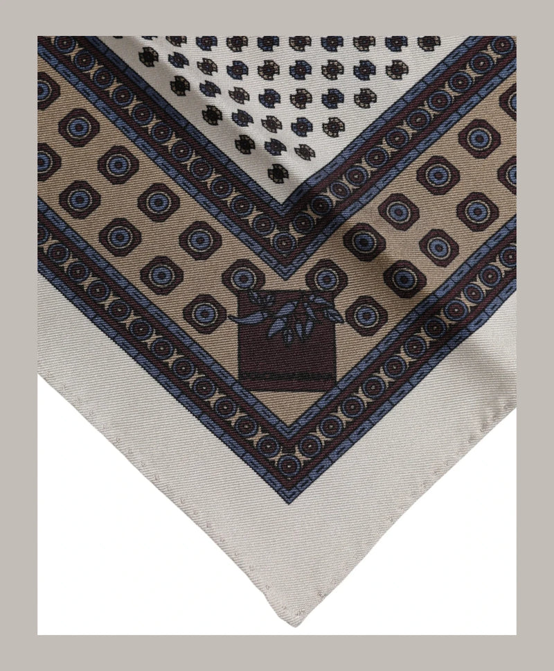 Dolce & Gabbana Pocket Square in multicolor, Silk — view 2