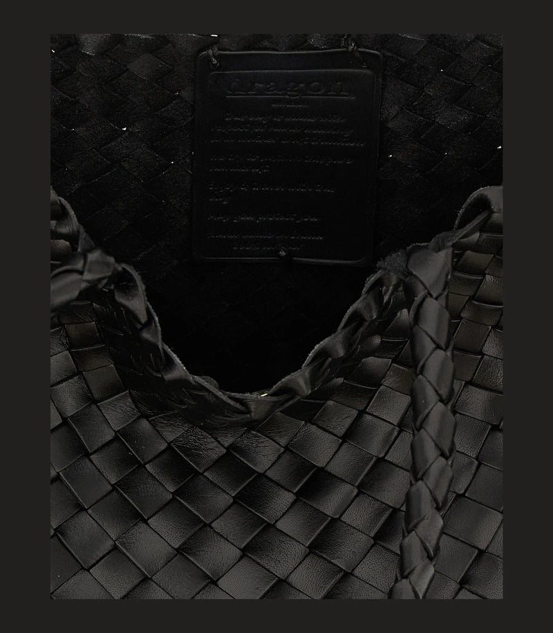 Dragon Diffusion Shoulder Bag in black, Calfskin Leather — view 4