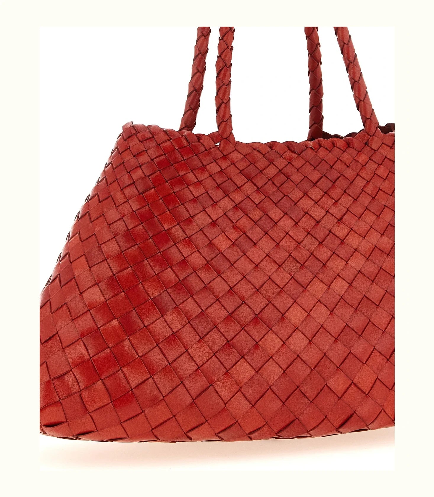 Dragon Diffusion Shoulder Bag in red, Calfskin Leather — view 3