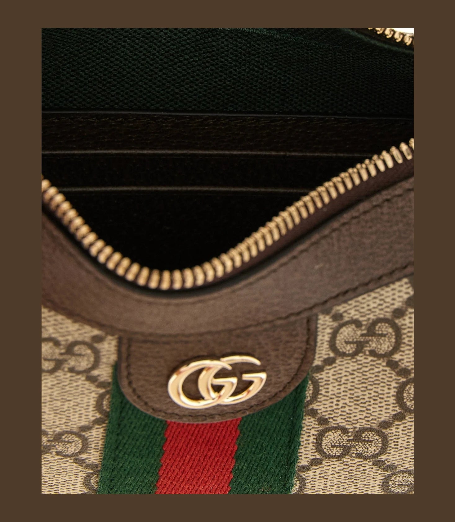 Gucci Bucket Bag in beige — view 4