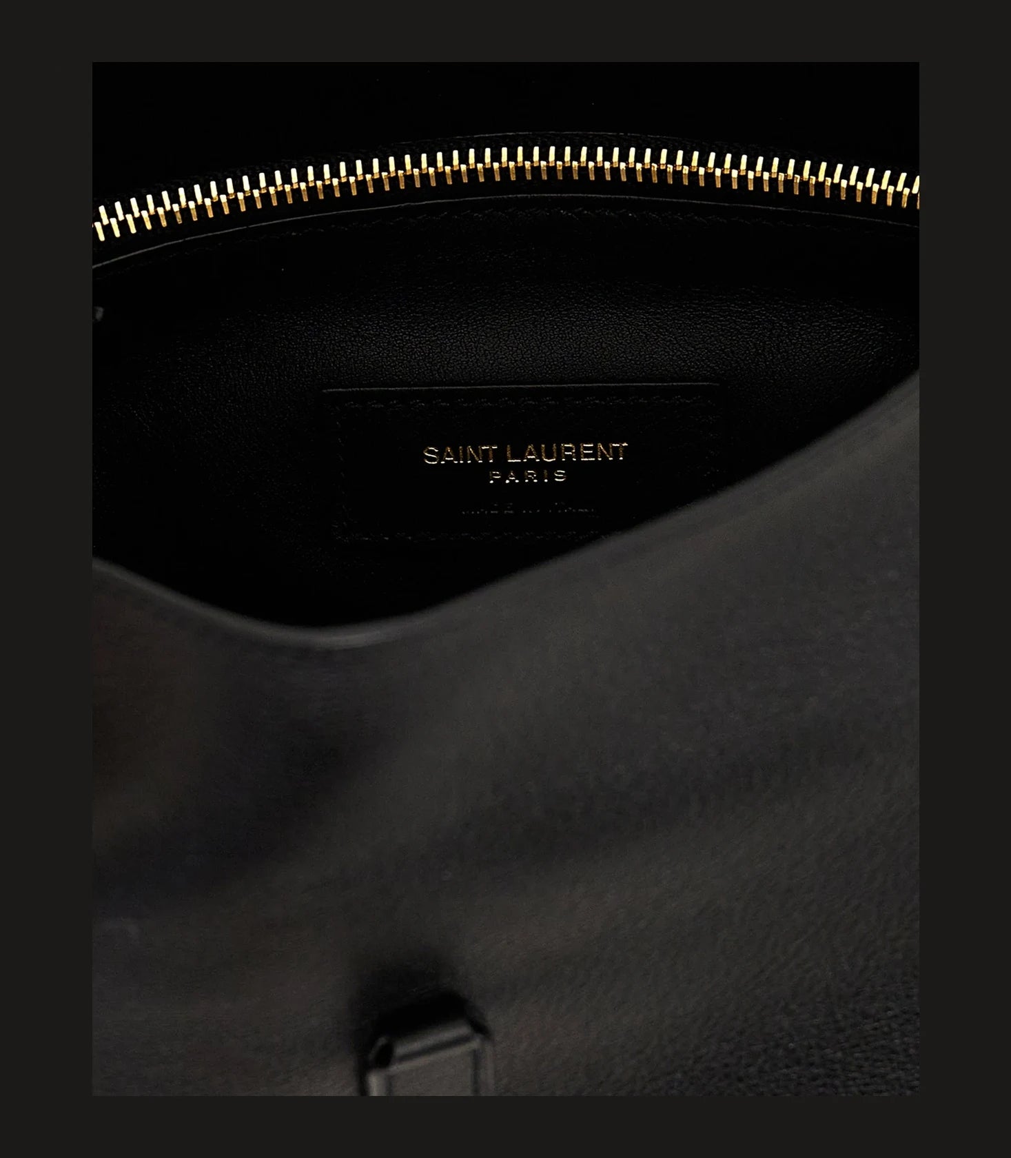Saint Laurent Shoulder Bag in black, Calf Leather — view 4