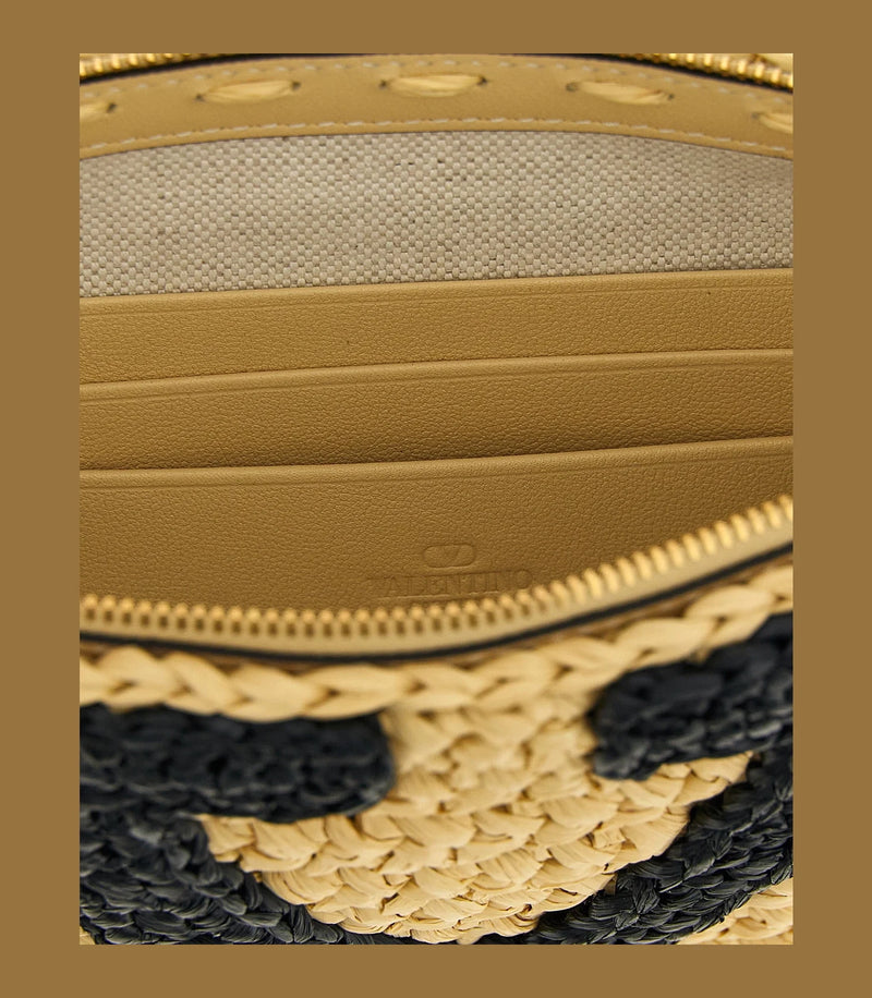 Valentino Garavani Envelope Clutche in black, Viscose — view 4
