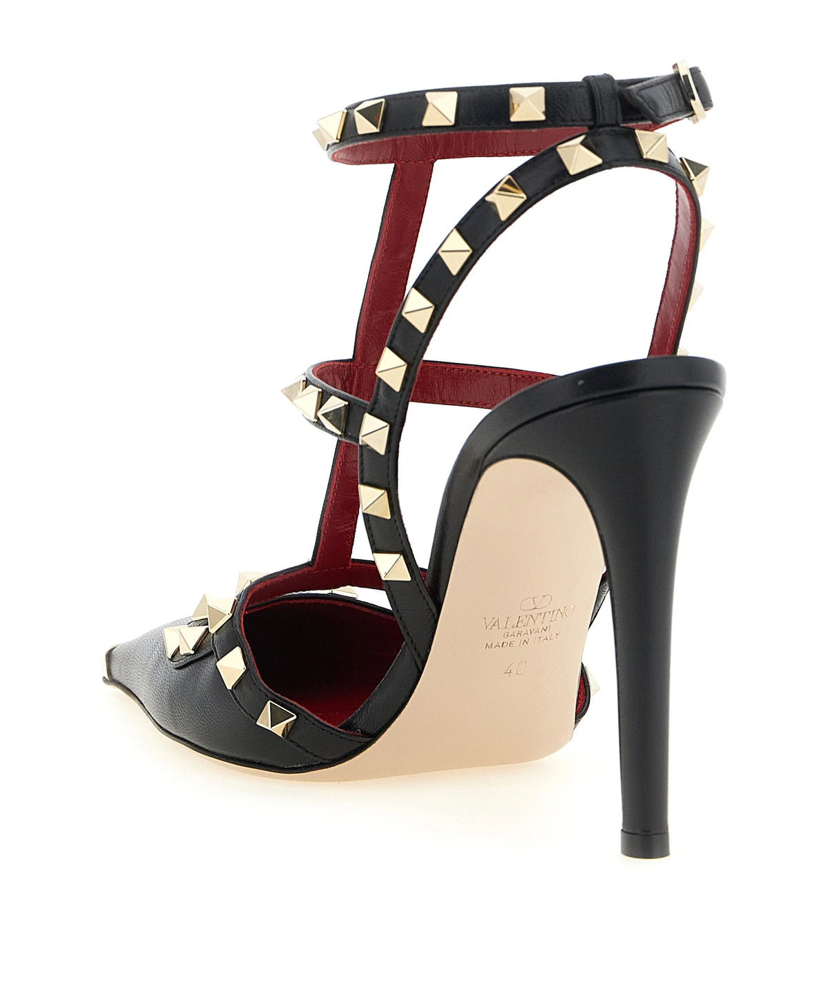 Valentino Garavani Pumps in black, Calfskin Leather — view 3