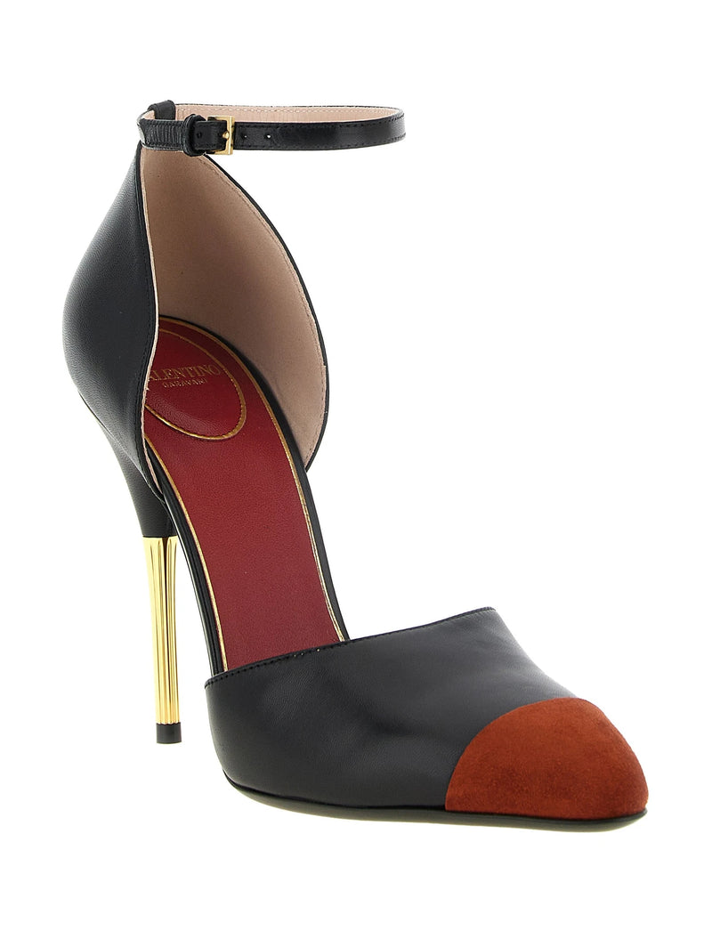Valentino Garavani Pumps in black, Goat Leather — view 2