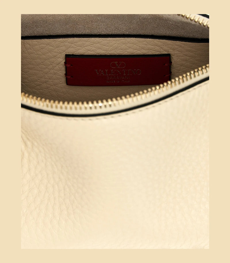 Valentino Garavani Shoulder Bag in white, Calfskin Leather — view 4