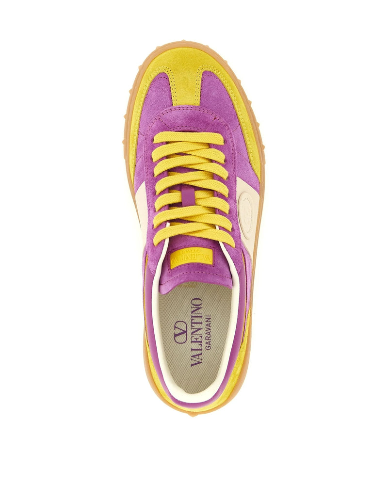 Valentino Garavani Sneakers in multicolor, Calfskin Leather — view 4